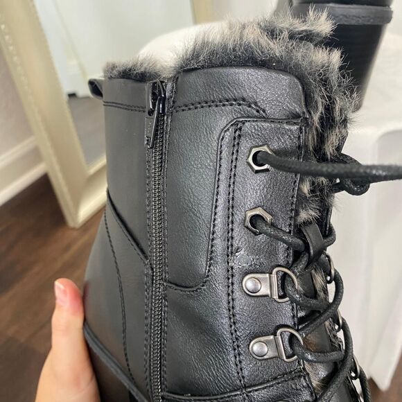 Cloudwalkers Chunky Black Gray Faux Fur Lace Up Heeled Ankle Boots US 10 NWOB - Picture 8 of 8